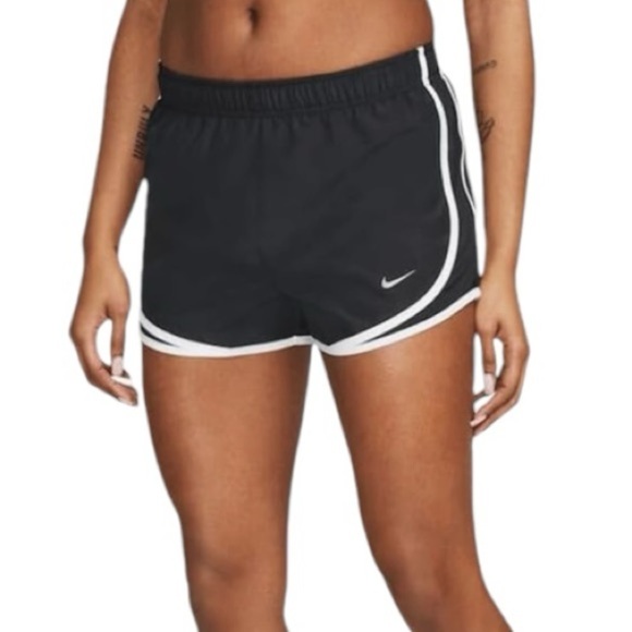 NWT Nike Women's Dri-fit Tempo Track 3.5 Short - Picture 1 of 8